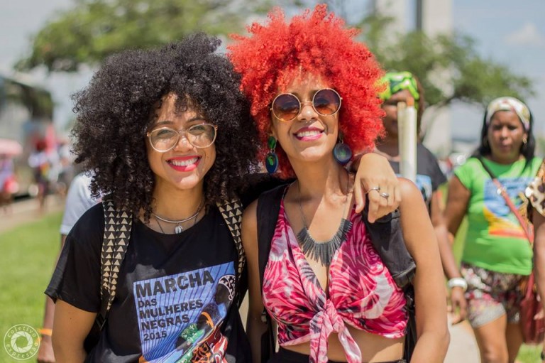 Criola lança novas plataformas online para combater o racismo e incentivar à educação das mulheres negras oferecendo até bolsa de estudos nos EUA
