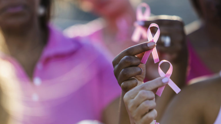 Outubro Rosa : é hora de pensar e falar sobre o câncer de mama