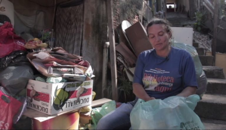 Coletivo Sankofa conta a vida de um catadora de recicláveis no filme Nena