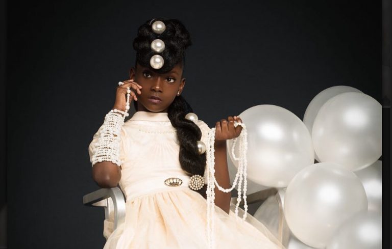 Com 11 anos,  Kheris Rogers é mais jovem designer da semana de moda de NY