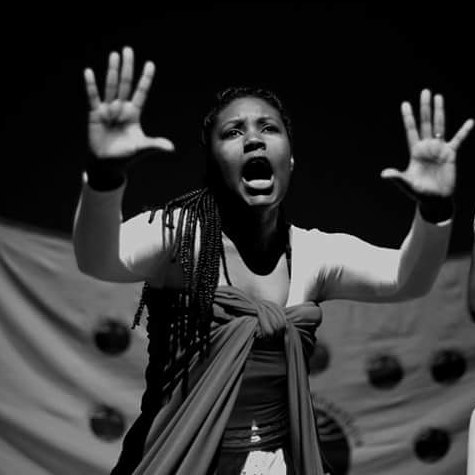 Performance artística retrata a depressão em mulheres negras