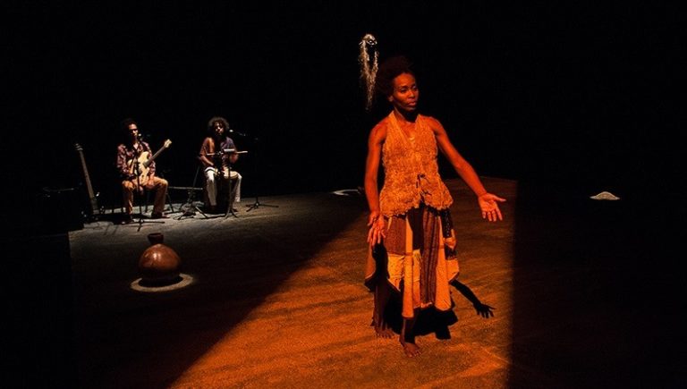Sesc Ipiranga traz espetáculo “A-VÓS”, que homenageia ancestrais através da dança