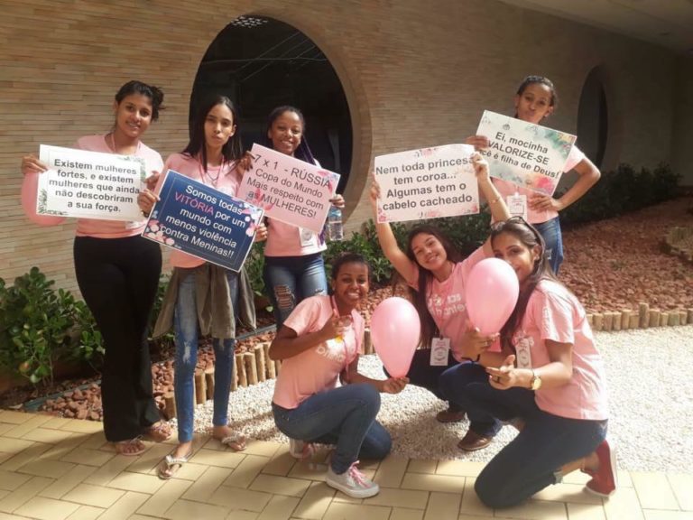 Projeto “Garotas Brilhantes” une brasileiras no combate ao abuso sexual e violência contra menores de Luanda