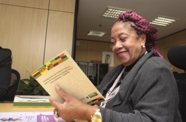 Programa de capacitação de juristas negros para o ingresso na Magistratura, abre inscrições para bolsas