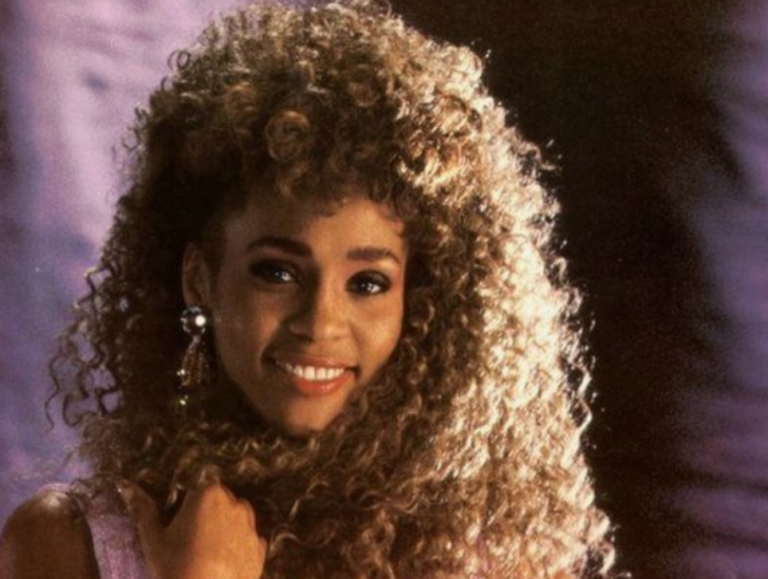 “I Wanna dance with somebody”: Vida de Whitney Houston Virará Filme