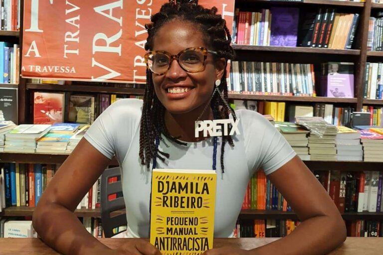 ‘Pequeno Manual Antirracista’ de Djamila Ribeiro torna-se o livro mais vendido do Brasil