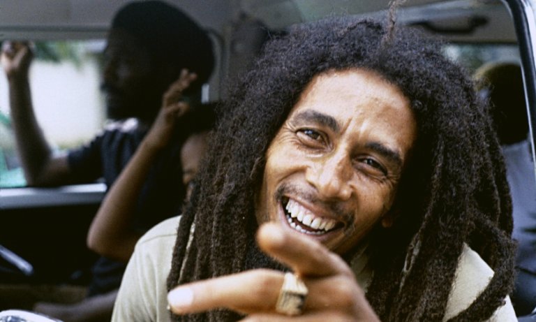 Novo vídeo de ‘No woman no cry’, de Bob Marley, é divulgado em celebração aos seus 75 anos