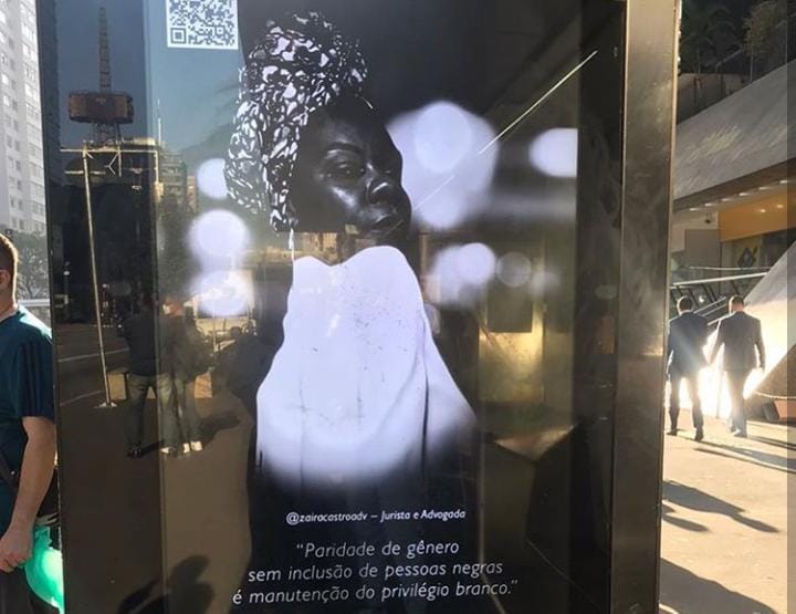 Painéis espalhados por São Paulo dão visibilidade ao trabalho de artistas negros