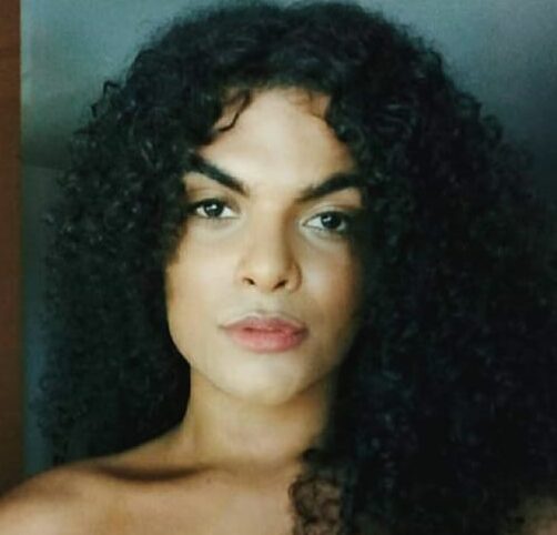 “Existe um apagamento das pessoas trans dentro da comunidade negra”, afirma a influenciadora Joe Andrade