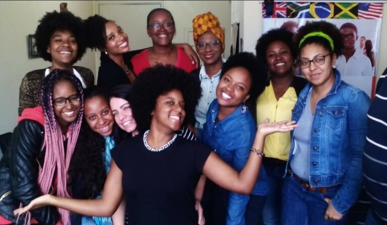 Ebony English: Primeira escola de inglês com foco em cultura negra faz 12 anos