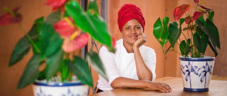 Chef Aline Chermoula promove culinária de diáspora africana como forma de resgate ancestral