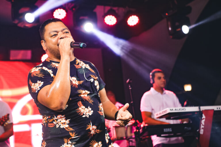 Ara Ketu lança segunda parte de álbum “em casa” com homenagem à música baiana