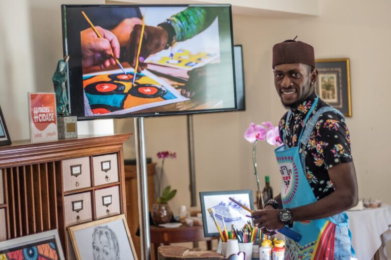Arte educadores promovem oficinas de grafismos africanos e indígenas