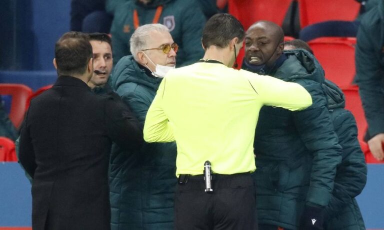 Equipes saem de campo e partida entre PSG e Istambul é suspensa após denúncia de racismo