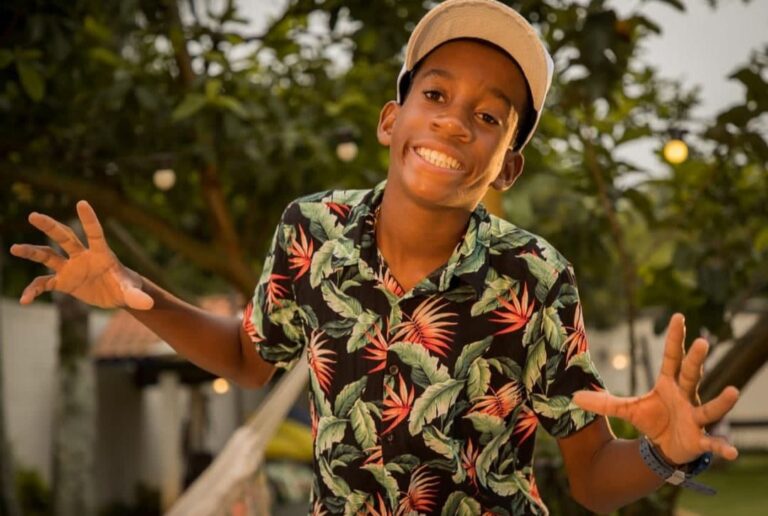 “Amor ou o Litrão”: Menor Nico é o artista mais jovem a alcançar o 1° lugar do Spotify Brasil