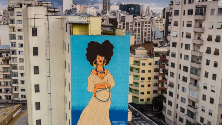 Pinturas gigantes preenchem prédios de SP para resgatar história de pessoas negras