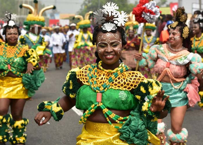 Conheça o Carnaval de Calabar: A maior festa de rua da África