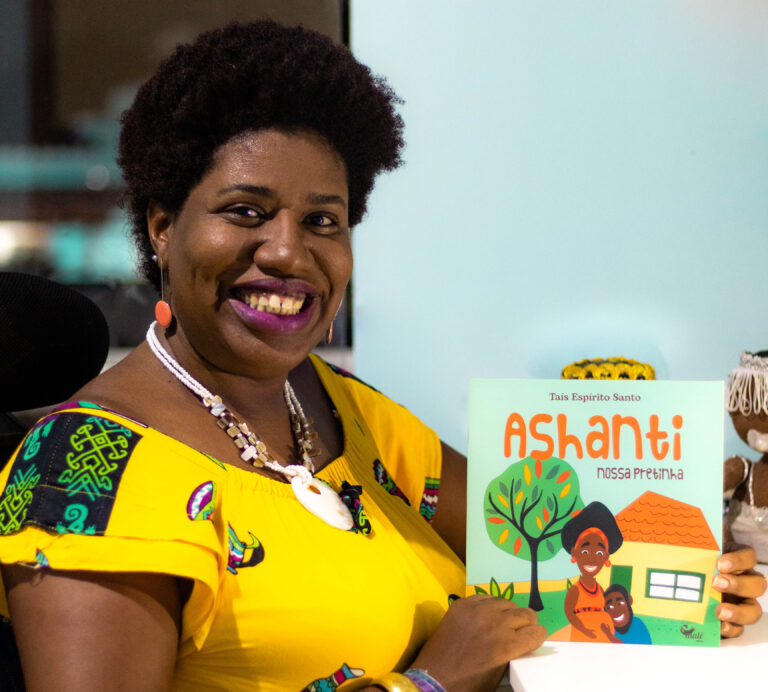 Novo livro infantil que fala sobre amor entre crianças negras e suas famílias será lançado esse mês