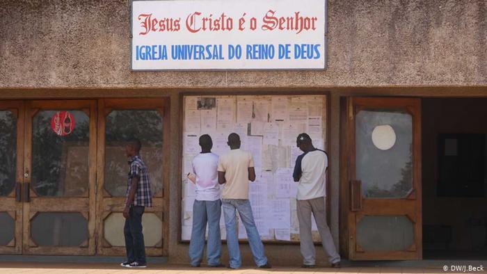 Governo da Angola expulsa pastores brasileiros da Igreja Universal do país