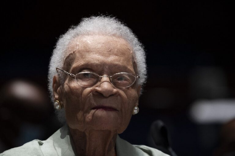 “Ainda ouço os gritos de Tulsa”, diz sobrevivente,  de 107 anos, do maior massacre racista dos EUA