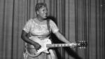Pre-RocknRoll-a-influencia-dos-riffs-de-Sister-Rosetta-Tharpe.-Creditos-Chris-Ware-Getty-Images