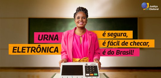 Djamila Ribeiro estrela campanha do TSE sobre segurança das urnas eletrônicas
