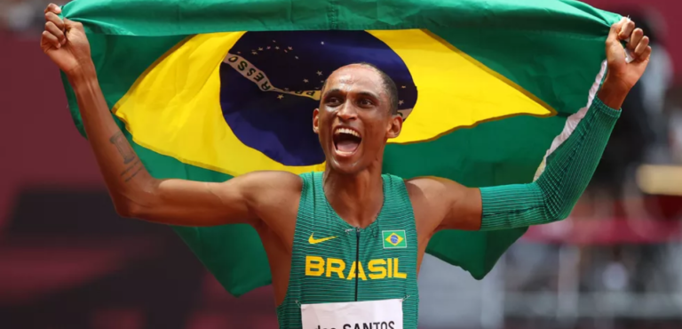 Alison dos Santos é bronze nos 400 metros com barreira nas Olimpíadas de Tóquio