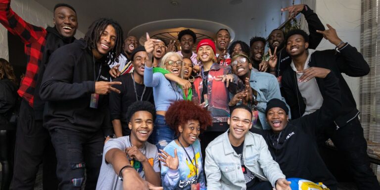 TikTok e Youpix criam programa de educação para capacitar criadores negros na plataforma