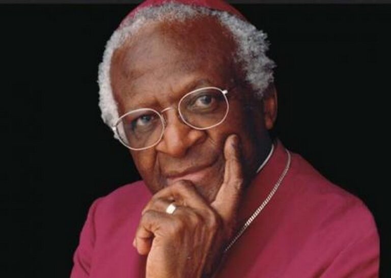 Morre Desmond Tutu, Nobel da Paz e símbolo da luta contra o apartheid