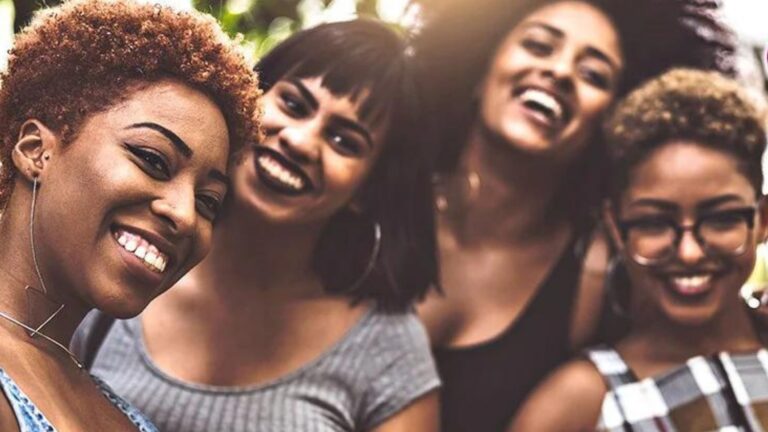 Tire seu sonho do papel: vença a insegurança e procrastinação com uma mentoria gratuita para mulheres negras