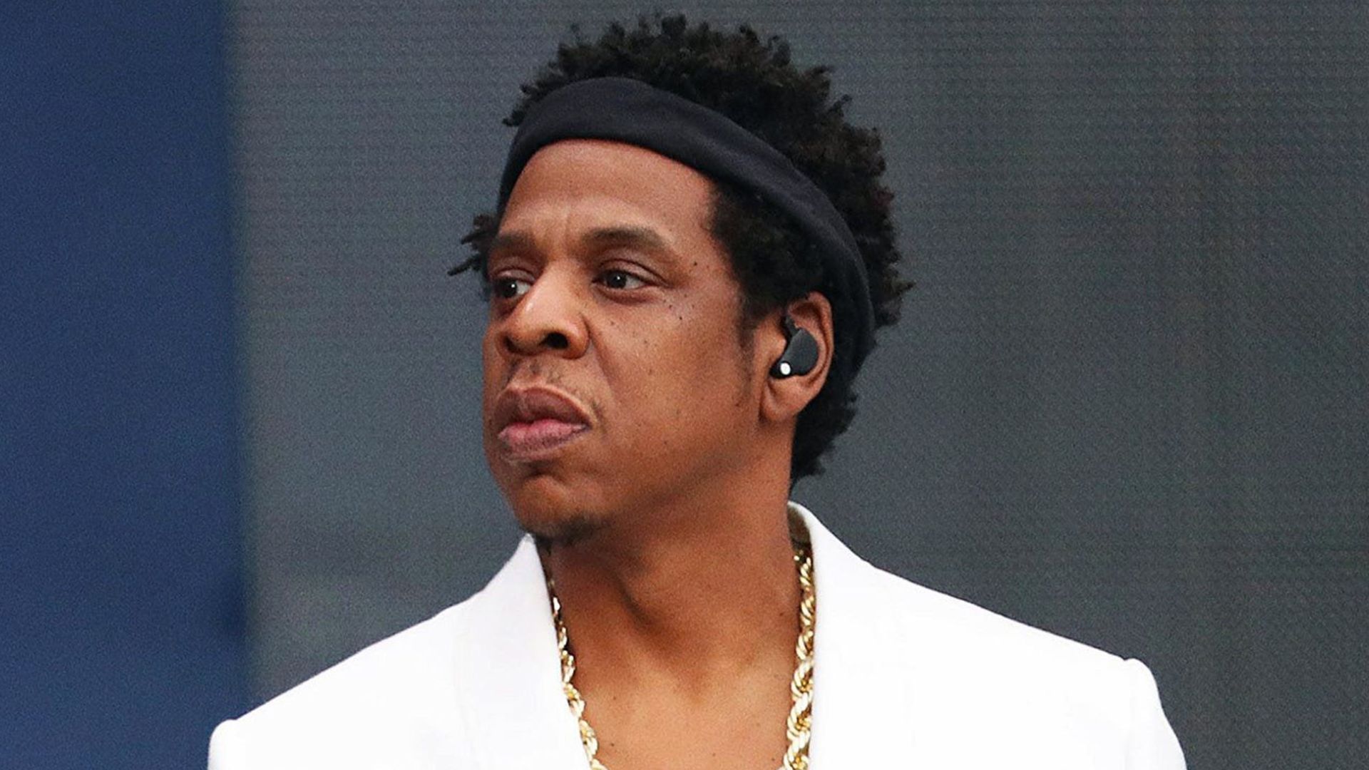 GRANDAMAMBO - Jay-Z disse numa entrevista que não cobra nada para  participações. Sim, caso você queira meter Jay-Z na sua música, não precisa  pagar nada, basta ele gostar de você. Haviam rumores