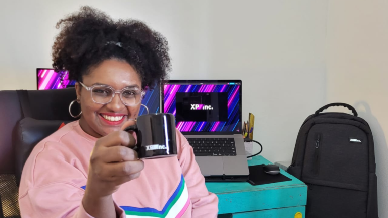 UX para Minas Pretas e XP preparam mulheres negras para transição de carreira em tecnologia