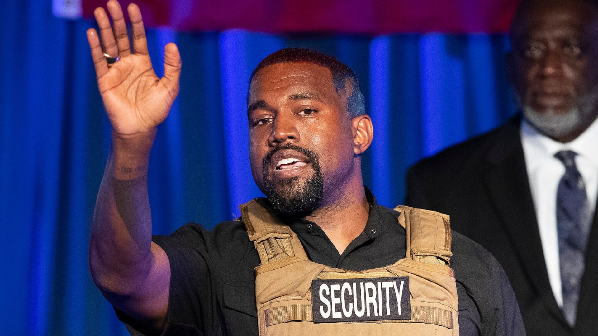 Kanye West diz que deseja concorrer mais uma vez à presidência dos EUA: "No tempo de Deus" - Mundo Negro