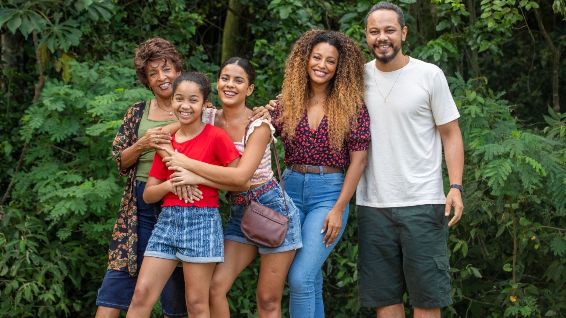 Vai na Fé: Conheça a trilha sonora da novela e veja quem canta