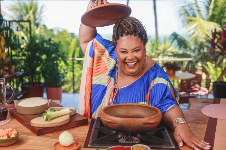 Chef Carmem Virgínia estreia programa culinário inédito na GNT: “Uma Senhora Panela”