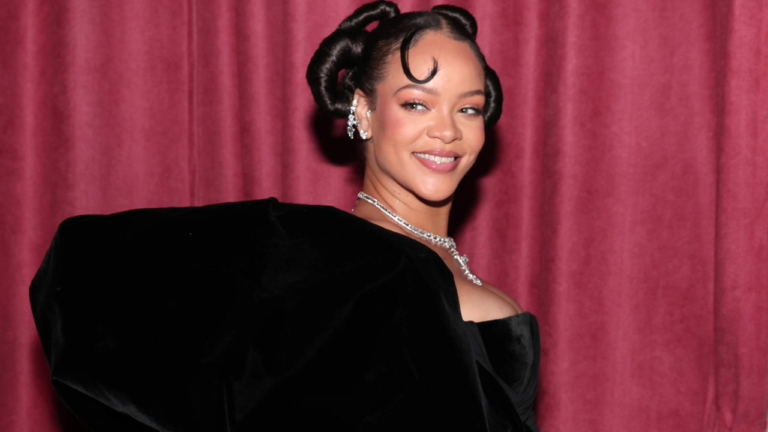 Insider dá pistas sobre possível setlist de Rihanna no Super Bowl