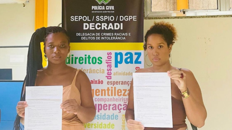Mulheres negras denunciam racismo de vizinha no RJ, “devia ser proibido entrar na portaria”