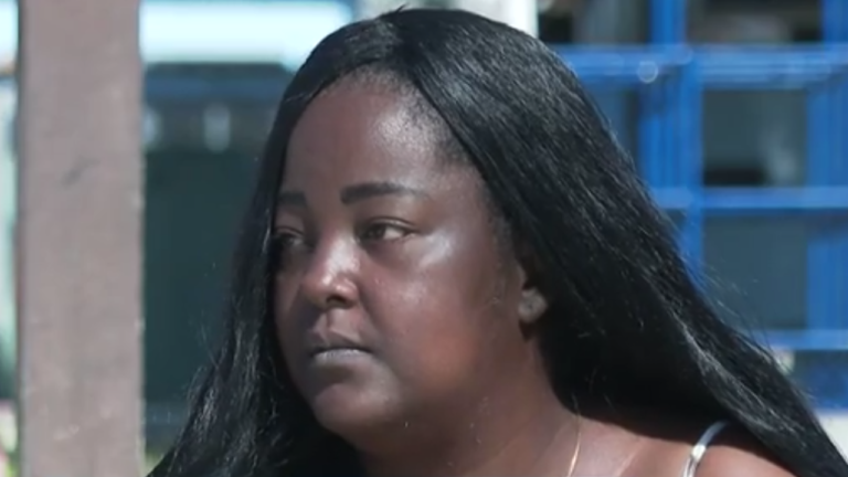 Mãe registra boletim de ocorrência contra professora após ofensa racial de colega à sua filha em escola da Zona Oeste do RJ
