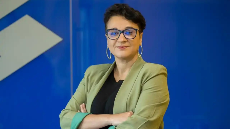 “Não reduza o seu espaço para caber no de ninguém”, aconselha Tarciana Medeiros, primeira presidenta do Banco do Brasil “Não reduza o seu espaço para caber no de ninguém”, aconselha Tarciana Medeiros, primeira presidenta do Banco do Brasil