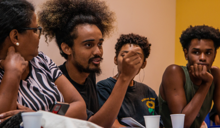 Observatório de Favelas e Hotmart oferecem curso gratuito de Creator Economy para jovens das periferias, em Belo Horizonte Observatório de Favelas e Hotmart oferecem curso gratuito de Creator Economy para jovens das periferias, em Belo Horizonte
