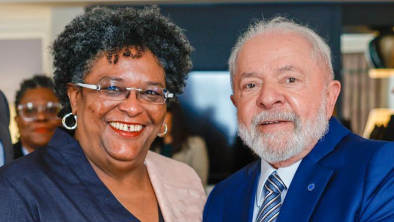 Julho das Pretas: Primeira-ministra de Barbados, Mia Motley, se encontra com Lula para fortalecer relações entre os dois países