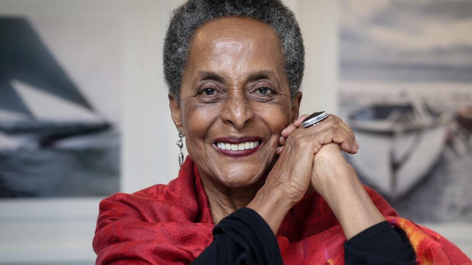 Sujetador Susa London Negro 70E - Minimizer Sin Aros Para Mujer