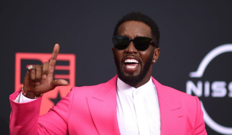 Diddy cria plataforma voltada para empreendimentos negros: “Quero criar nossa própria Black Wall Street” Diddy cria plataforma voltada para empreendimentos negros: “Quero criar nossa própria Black Wall Street”