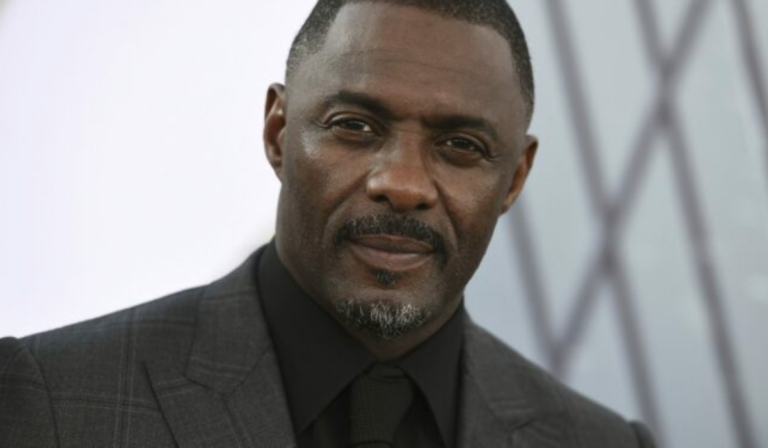 Idris Elba revela ter sido ameaçado com uma arma na cara após tentar separar briga de casal: “Quase perdi a minha vida”