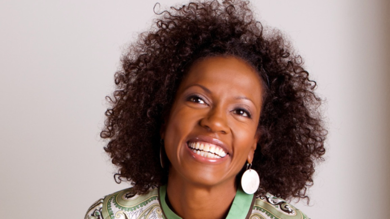 Pele negra e maturidade: os cuidados durante a menopausa