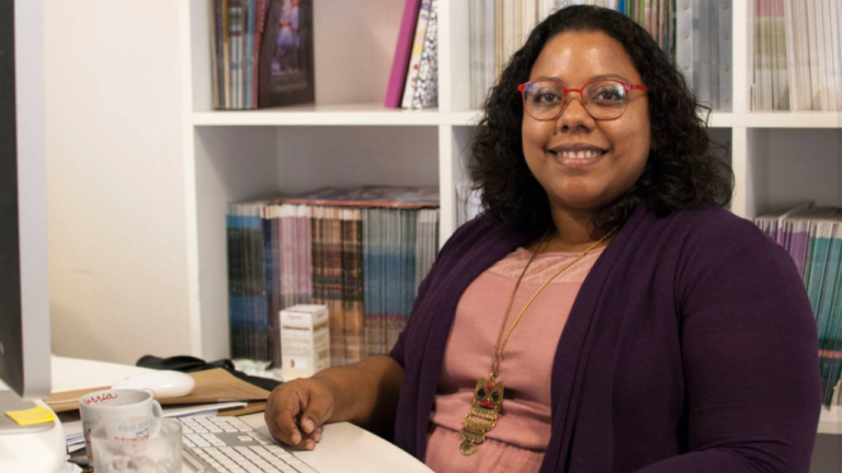 Projeto “Entreviste Um Negro” é relançado com homenagem à jornalista Helaine Martins