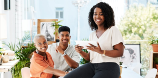 Pesquisa aponta que negros e mulheres na chefia elevam investimentos e ampliam inclusão