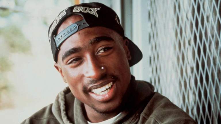 Polícia americana prende homem por suspeita de envolvimento no assassinato de Tupac Shakur, em 1996