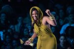 iza-grande-vencedorra-premio-multishow-1024×683-1