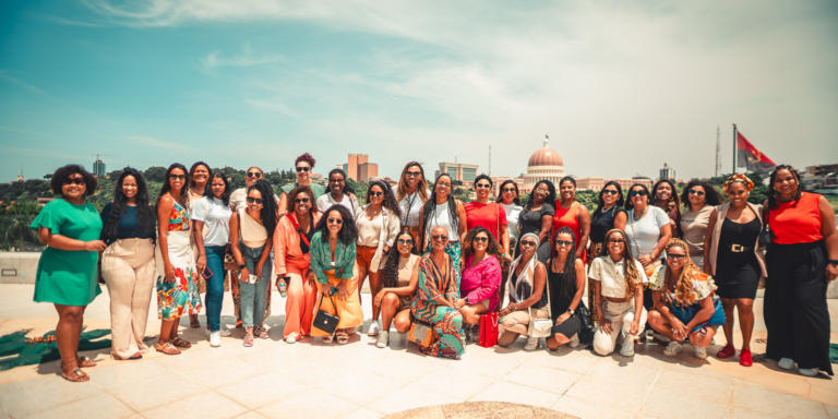 Angola recebe 1º Encontro Internacional Black Sisters in Law, realizado por rede global de advogadas negras Angola recebe 1º Encontro Internacional Black Sisters in Law, realizado por rede global de advogadas negras